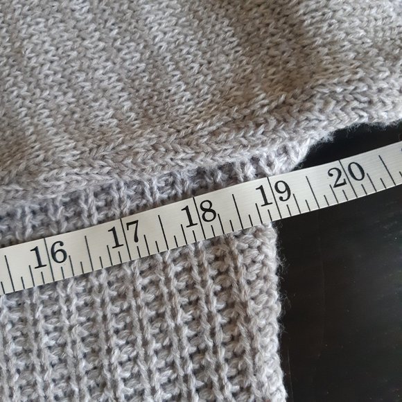 Derek Heart Gray and White Acrylic Knit Cowl Turtleneck Drawstring Sweater Med - Picture 6 of 9